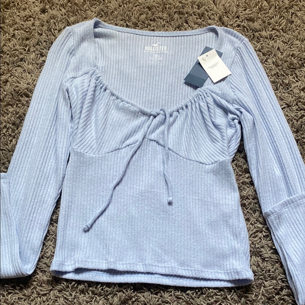 Hollister Women's Light Blue Ribbed Top
